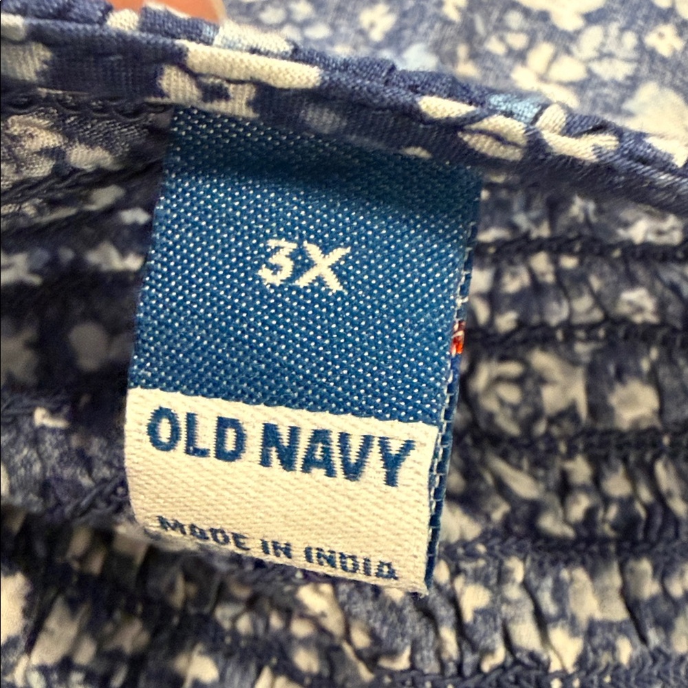 Old Navy Blue Ditsy Floral Smocked Peplum Cottagecore Short Sleeve Top Size 3X - Picture 8 of 12
